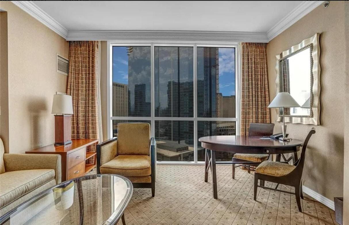 Signature Mgm Suite With Strip And Sphere View Las Vegas Exterior photo